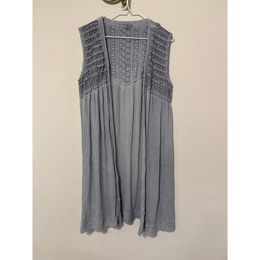 POL Duster Vest Women M Gray Sleeveless Eyelet Lace Open Front Cardigan JFT476